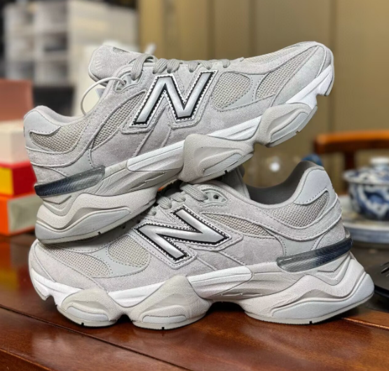 NEW BALANCE 9060