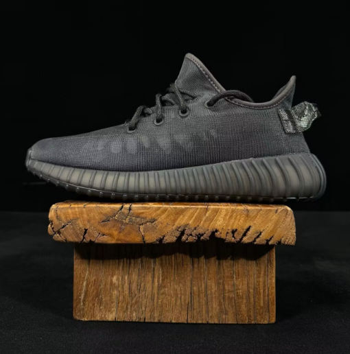 YEEZY